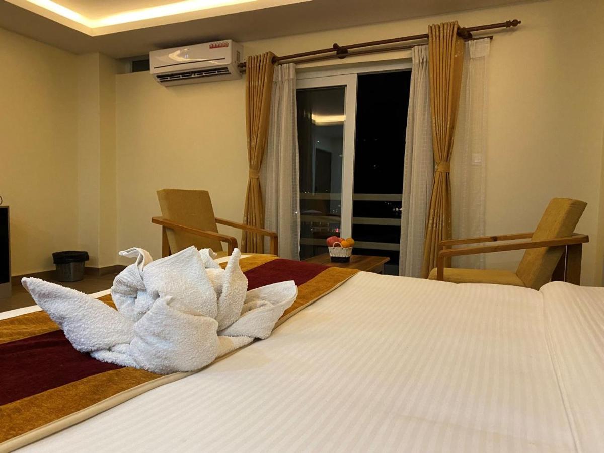 Hotel Murano Pokhara Zewnętrze zdjęcie