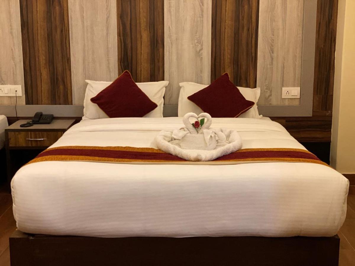 Hotel Murano Pokhara Zewnętrze zdjęcie