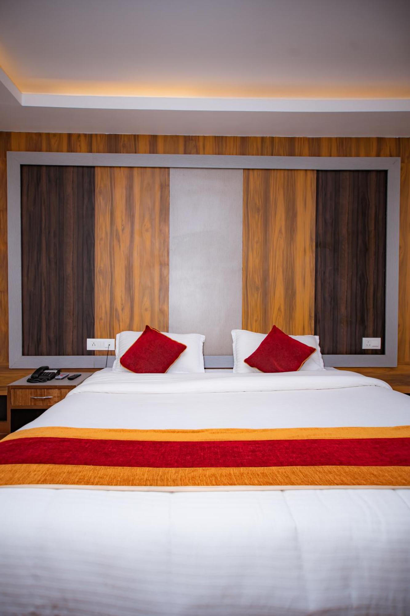 Hotel Murano Pokhara Zewnętrze zdjęcie