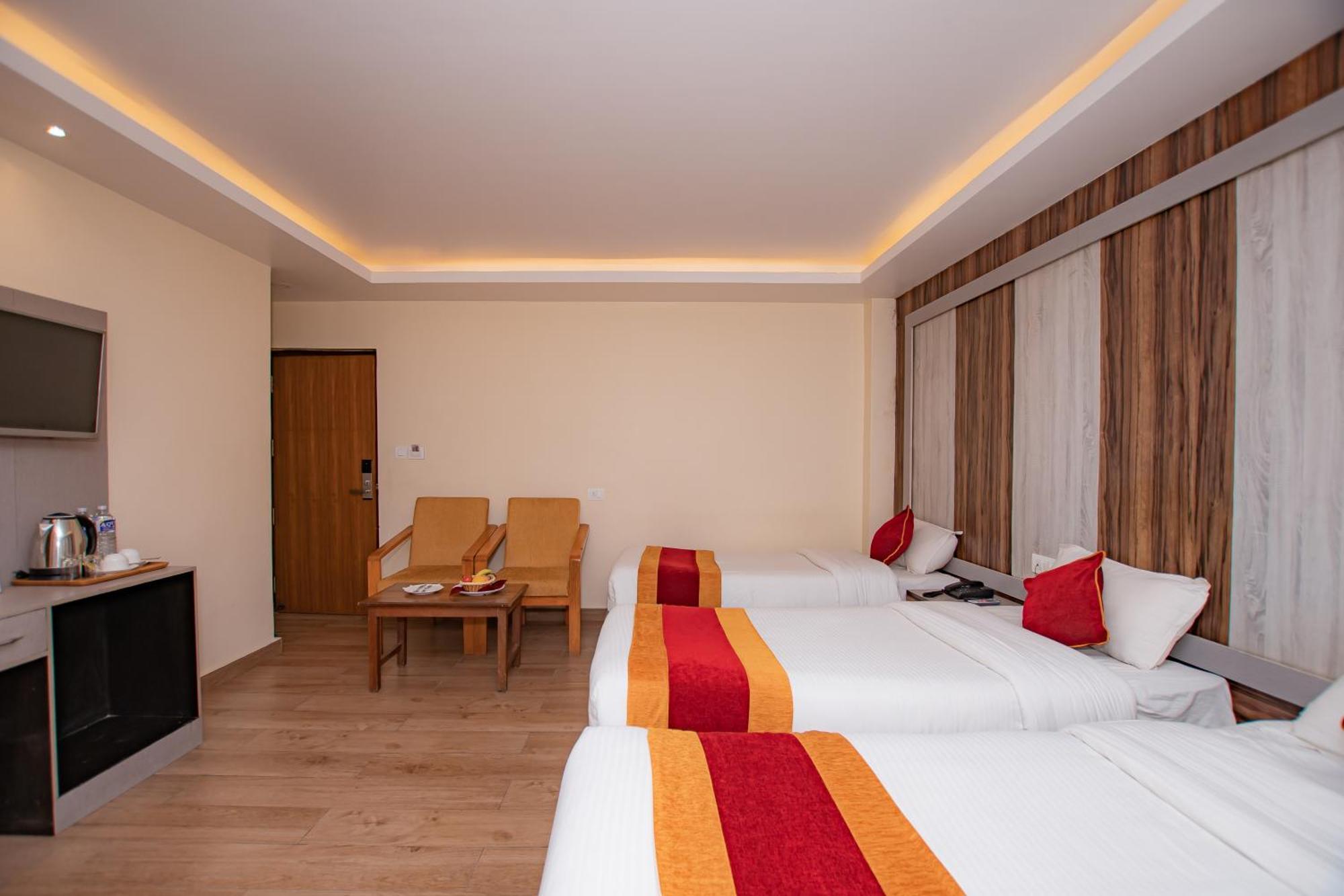 Hotel Murano Pokhara Zewnętrze zdjęcie