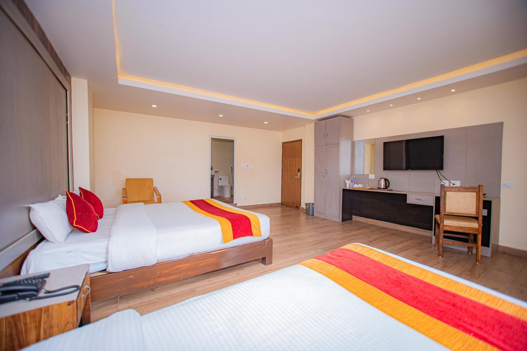 Hotel Murano Pokhara Zewnętrze zdjęcie