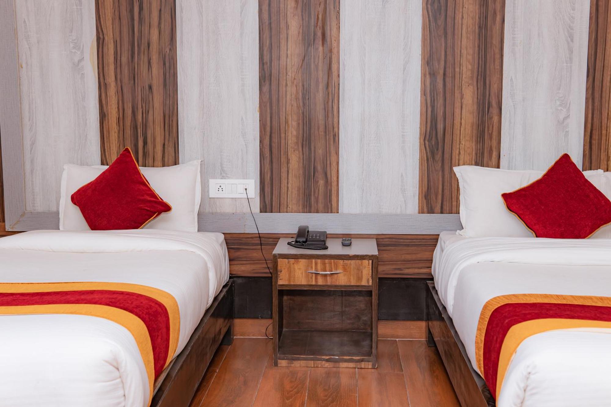 Hotel Murano Pokhara Zewnętrze zdjęcie